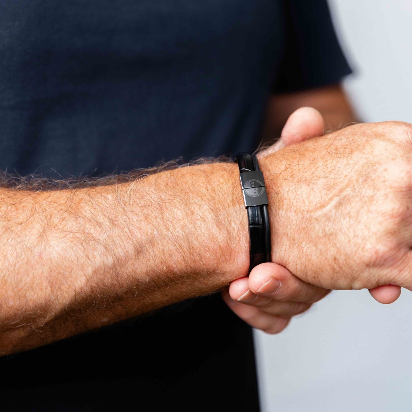 Balance Band™ Croc-Black – Handgefertigt mit Naturbernstein