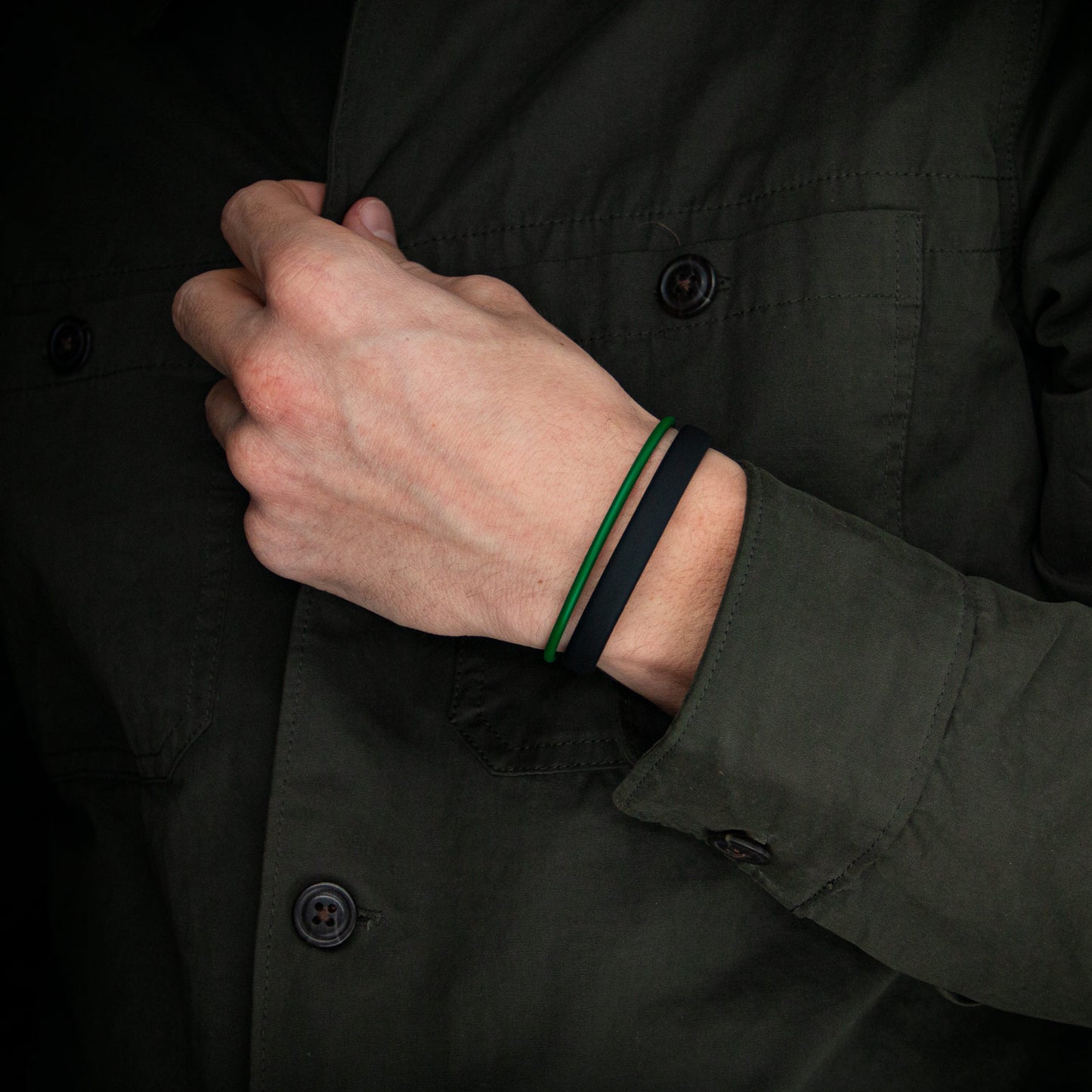 Balance Band™ Emerald-Green – Handgefertigt mit Naturbernstein